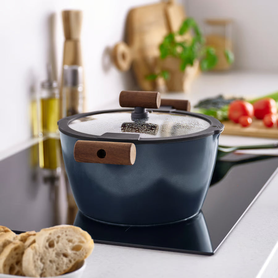 KLIPPFISK Lonac+poklopac, neljepljiv sloj staklo/drvo crno-plava, 5 l
