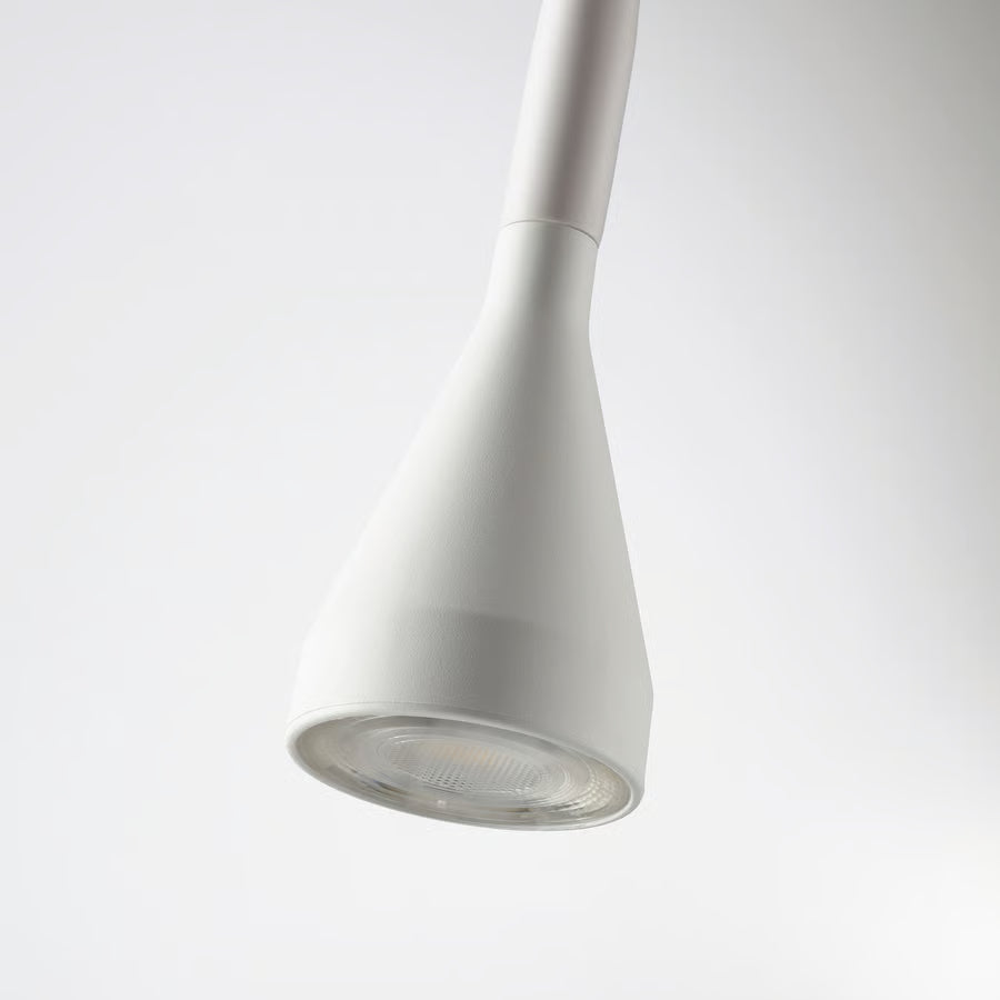 NÄVLINGE LED reflektor s hvataljkom, bijela