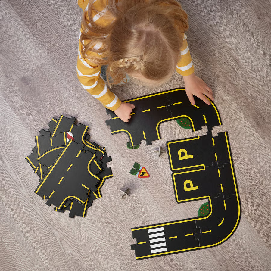 RÄVUNGE Automobilska staza, 23 kom