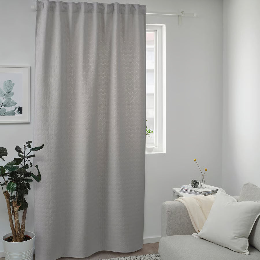 RYSSBRÄKEN Zastor za zamračivanje, 1 kom, svijetlo siva/s gornjom trakom, 140x300 cm